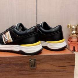 Picture of Louis Vuitton Shoes _SKULVsz38-44mnf061017169